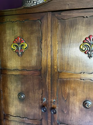 Armario de madera 3 puertas.