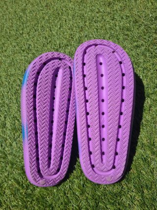 Sandalias mujer Primark azul y morado