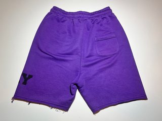 Pantaloncini viola estivi
