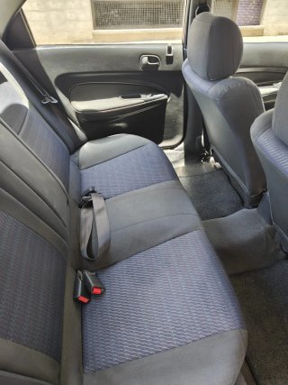Mazda 323 1998