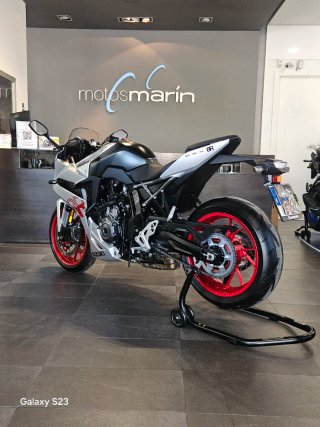 SUZUKI GSX-8R REESTRENO 988 Km
