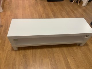 Mueble TV blanco madera