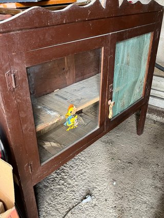 Armario antiguo madera y cristal