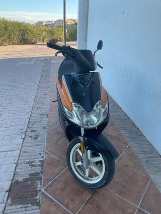 Yamaha Jog RR refrigerada por agua