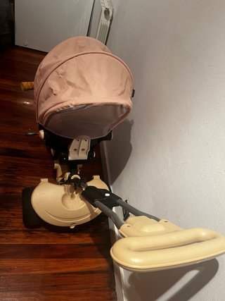 Triciclo infantil con capota y manillar
