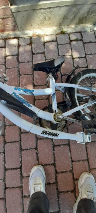Bicicleta tándem blanca