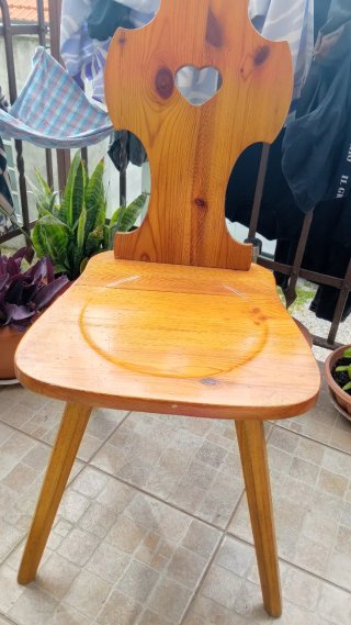 Coppia sedie stile tirolese in legno di Pino