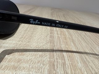 Gafas de sol Ray-Ban Clubmaster azules