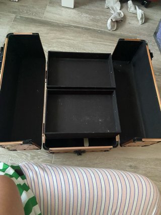 Maleta de maquillaje profesional con ruedas