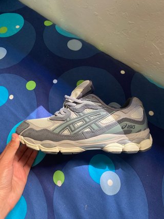 Asics Beige/Gris Zapatillas Deportivas