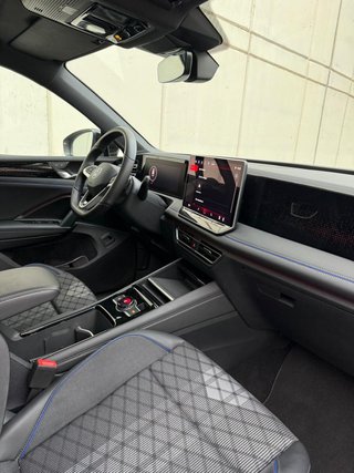 VOLKSWAGEN Tiguan 1.5 eTSI R-Line DSG 150cv
