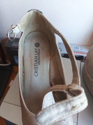 Zapatos de plataforma beige talla 36