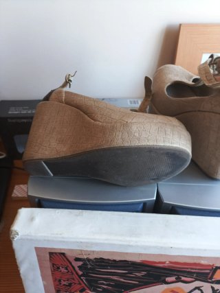 Zapatos de plataforma beige talla 36