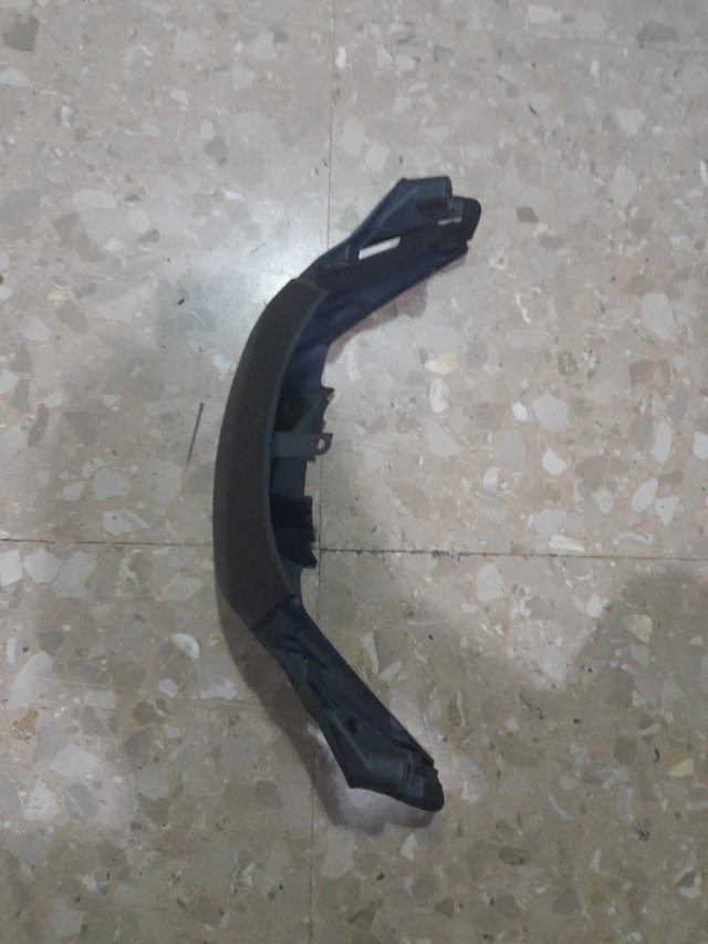 Tapa inferior faro XADV 750