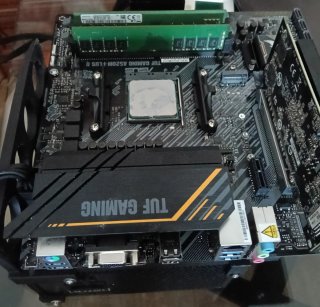 Combo Ryzen 5 5500 + Placa Asus TUF A520M + 16 ram