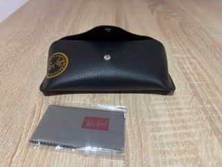 Gafas de sol Ray-Ban Clubmaster sin estrenar