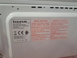 Microondas Taurus Blanco y Negro