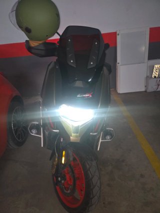BMW C 400X RUGGED Maxi Scooter