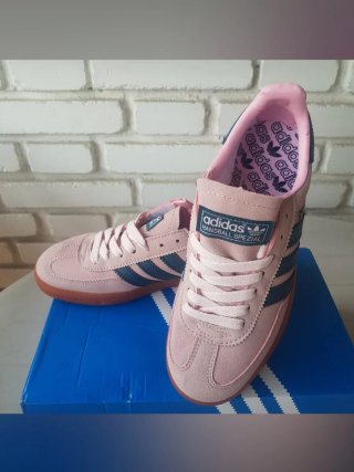 Zapatillas Spezial Rosa.