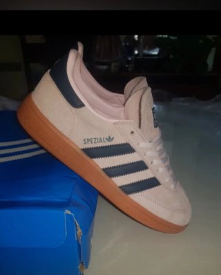 Zapatillas Spezial Rosa.