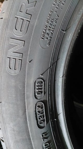 Neumático 205/60/16