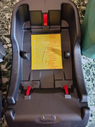Ovetto Chicco con supporto auto