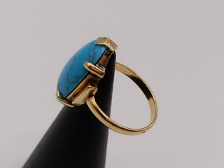 Anillo Oro 18k con Turquesa Oval - 3,78gr
