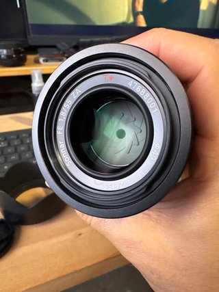 Sony Zeiss Sonnar T* FE 55mm f/1.8 ZA SEL55F18