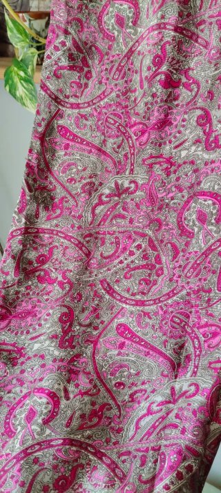 Pantalón de seda estampado