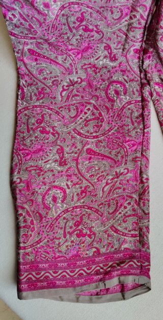 Pantalón de seda estampado