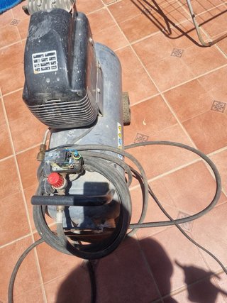 Compresor Nuair 50L 2HP