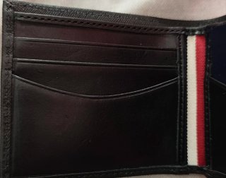 Cartera Tommy Hilfiger Negra