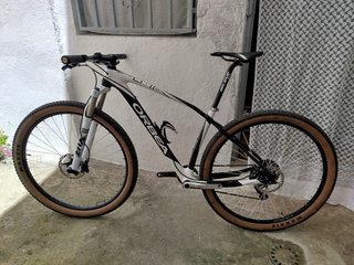 Orbea Alma de carbono  MTB 29”, Shimano XT-XTR.