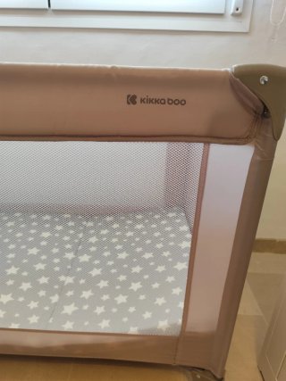 Cuna de viaje Kikkaboo con colchón