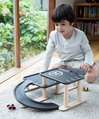 Parking de madera Plan Toys