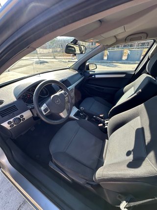 Opel Astra 1.7 CDTI 100cv Enjoy 5P