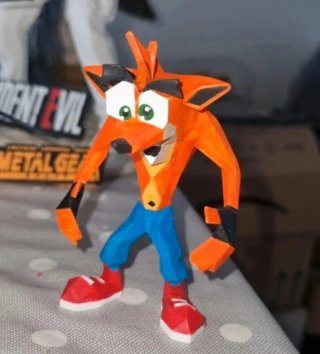 Crash Bandicoot Low Poly Statuetta