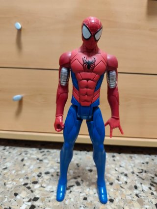 Pack 2 Figuras Spiderman Titan Hero Series