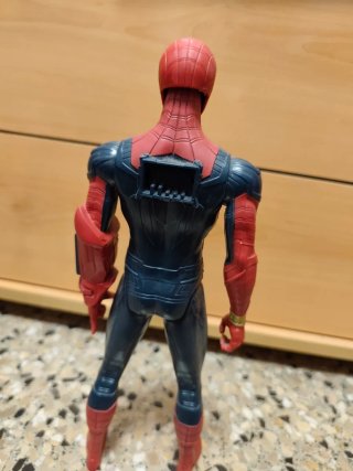 Pack 2 Figuras Spiderman Titan Hero Series