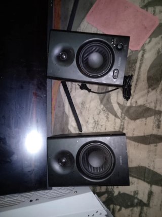 Altavoces Edifier Monitor Estudio