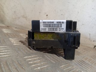 CAJA RELES / FUSIBLES PEUGEOT 207 9657608580