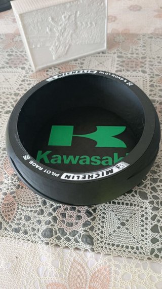 Organizador tipo neumático. Varias marcas.