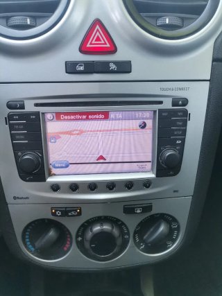 Opel Corsa PANTALLA