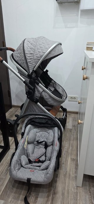 Carro de bebé gris acolchado Poco uso!