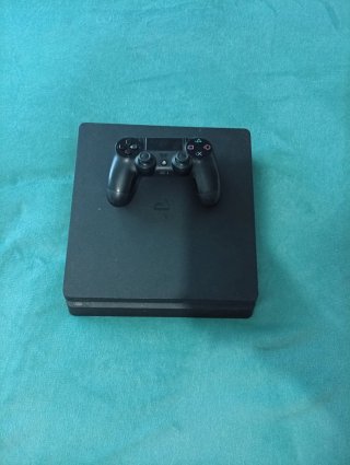 PS4 Slim Sony Negra