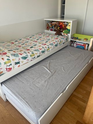 Cama infantil con cajones