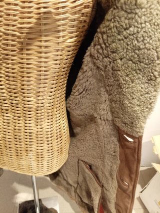 Cappotto marrone con pelliccia sintetica