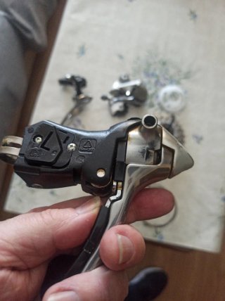 Grupo Shimano 105 9 velocidades con 11-28