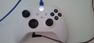 Xbox Series S + Mando + +740 Juegos