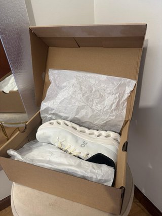 Tênis On Running CloudTec Bege/Branco